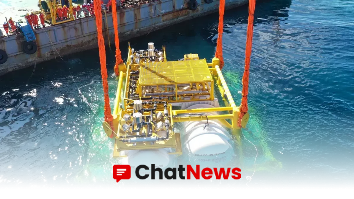 Photo: chatnews.id China Launches 2,000-Server Submerged Data Center Off Shanghai, Building on Microsoft's Concept